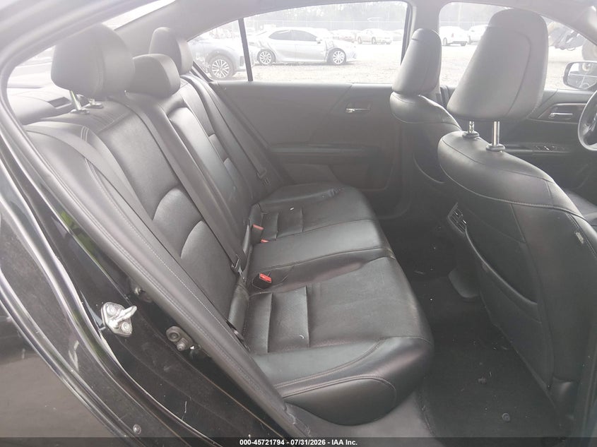 2017 HONDA ACCORD auction photo 8