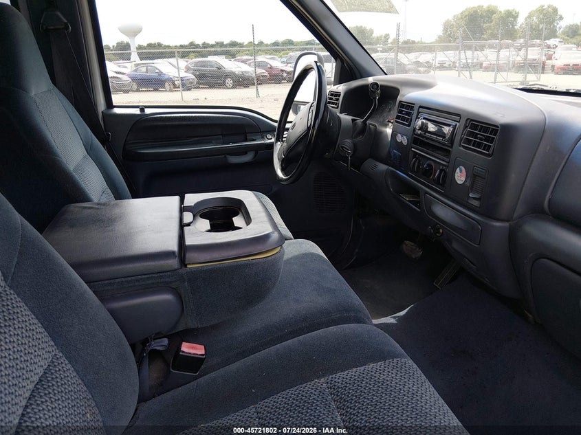 2001 FORD F-250 auction photo 5