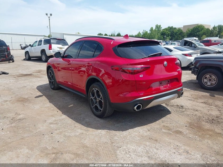2018 ALFA ROMEO STELVIO auction photo 3