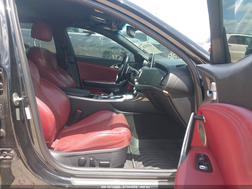 2018 KIA STINGER auction photo 5