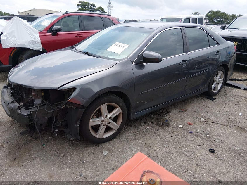 2013 Toyota Camry, Front End, IAAI, VIN 4T1BF1FK1DU218559 — photo 2