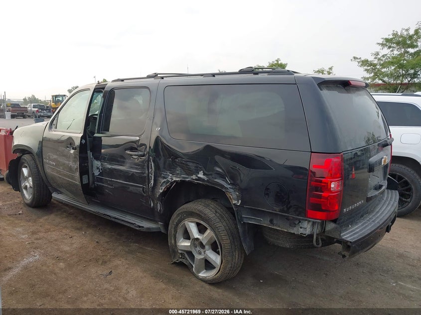2013 CHEVROLET SUBURBAN LT · Фото 14