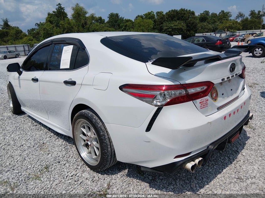 2018 TOYOTA CAMRY auction photo 3