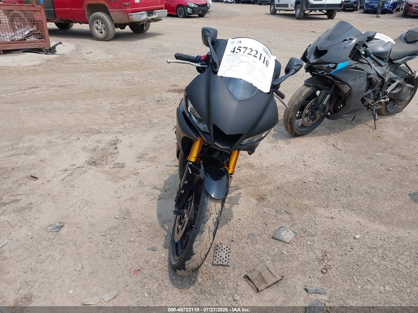 2019 YAMAHA YZFR3 auction photo 5