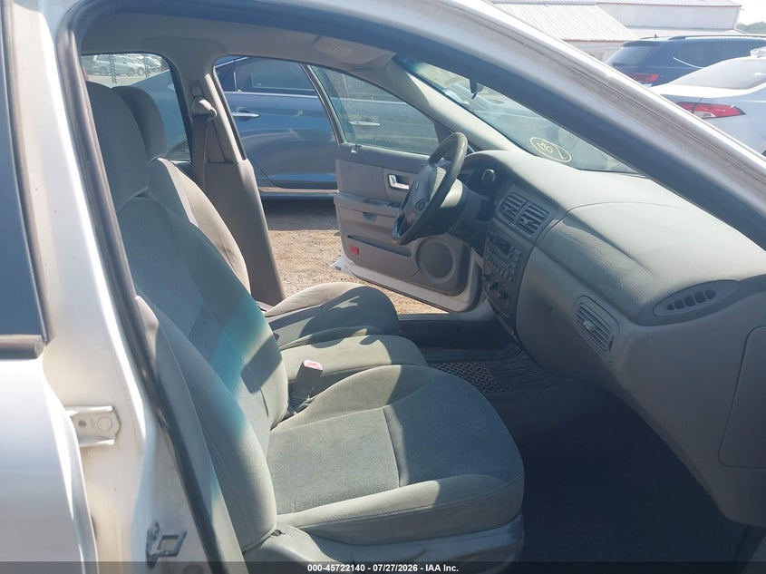 2001 FORD TAURUS auction photo 5