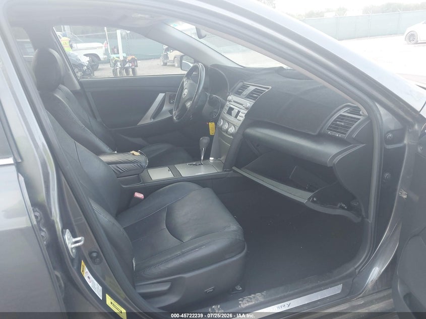 2011 TOYOTA CAMRY auction photo 5