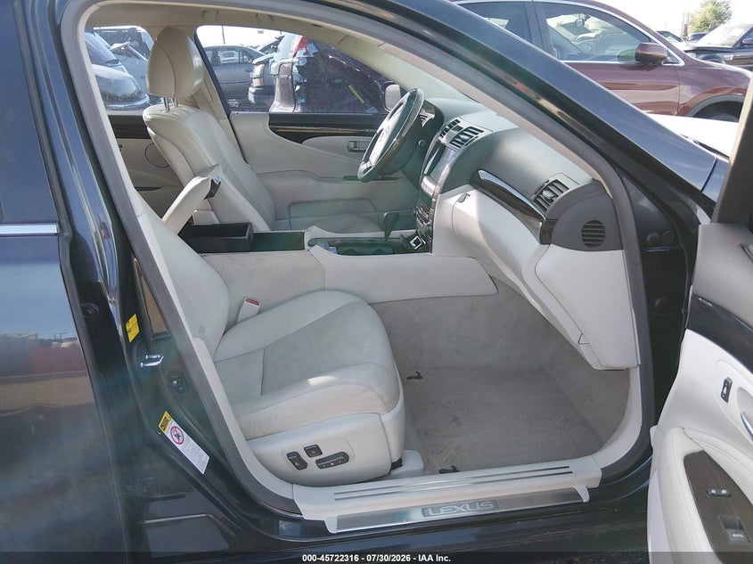 2007 LEXUS LS 460 auction photo 5