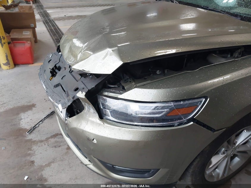 2013 FORD TAURUS auction photo 6