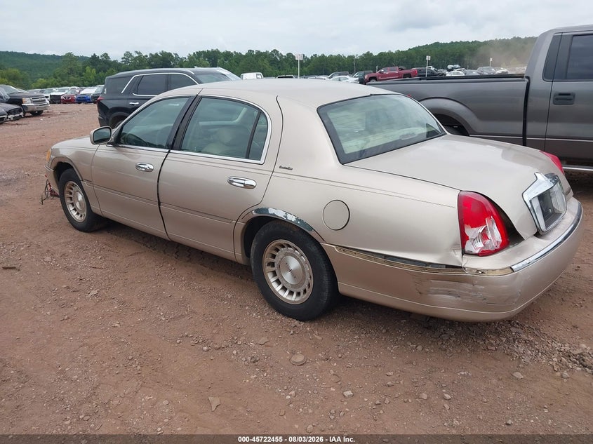 1998 LINCOLN TOWN CAR auction photo 3