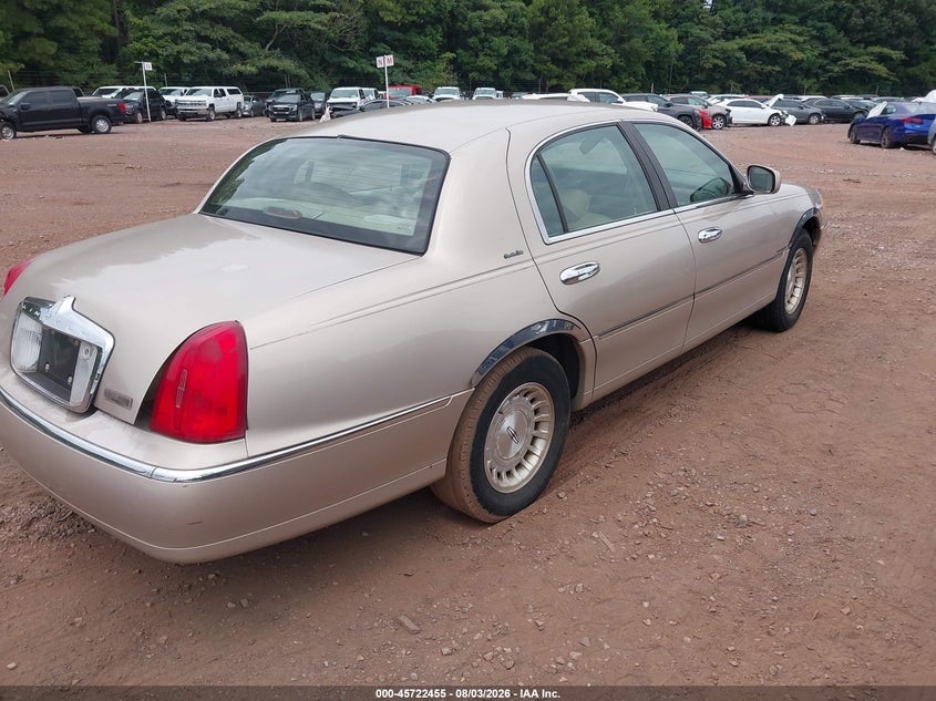 1998 LINCOLN TOWN CAR auction photo 4