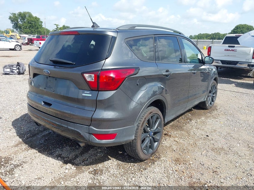 2019 FORD ESCAPE auction photo 4