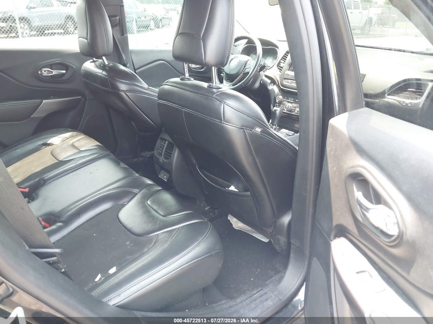 2019 JEEP CHEROKEE auction photo 8