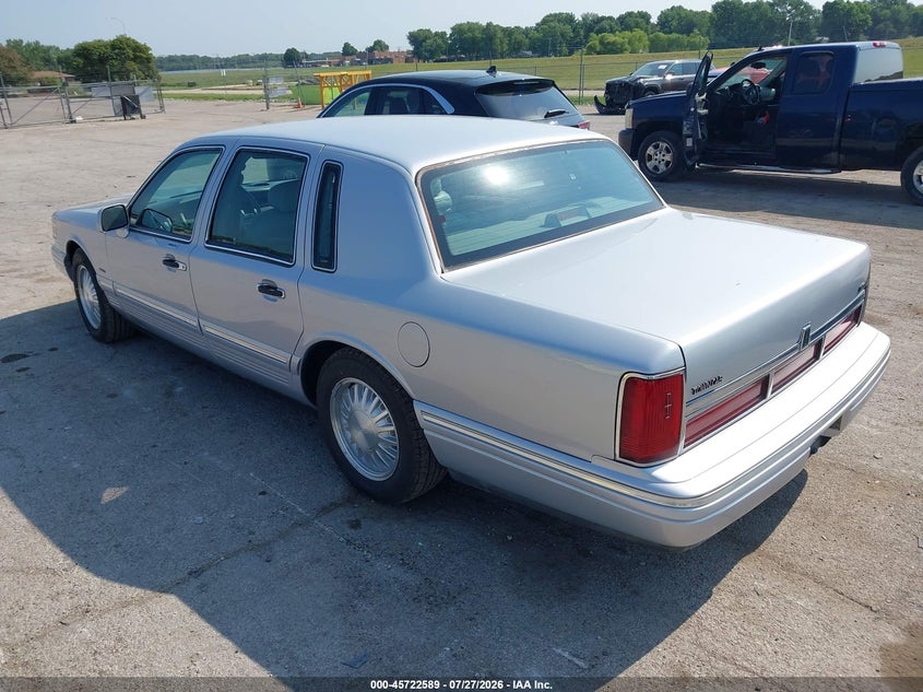 1995 LINCOLN TOWN CAR auction photo 3