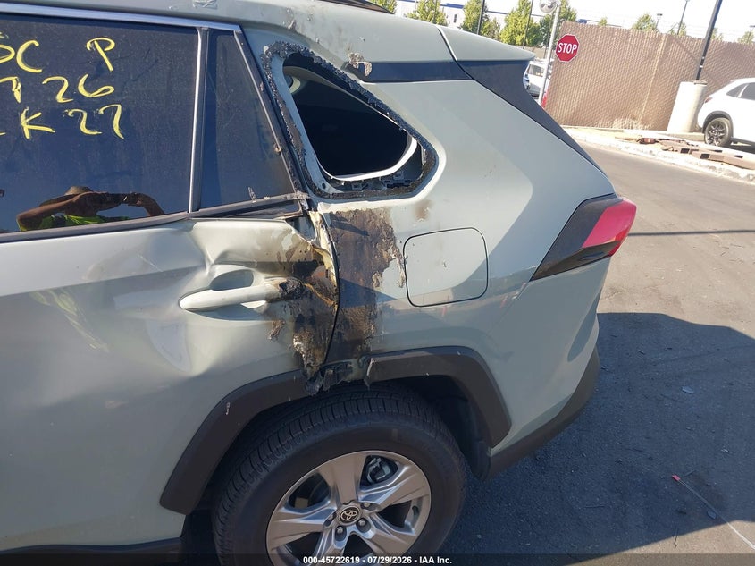 2022 TOYOTA RAV4 auction photo 6