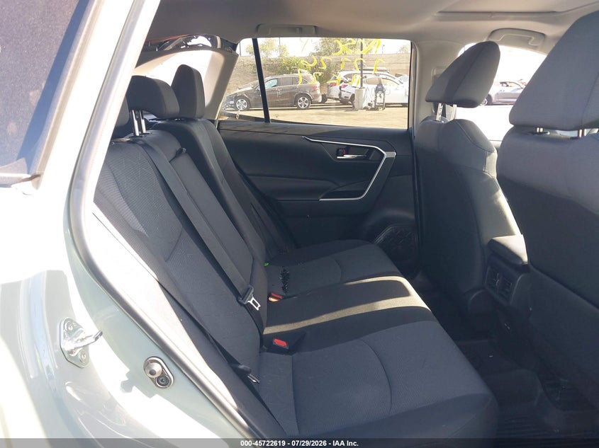 2022 TOYOTA RAV4 auction photo 8