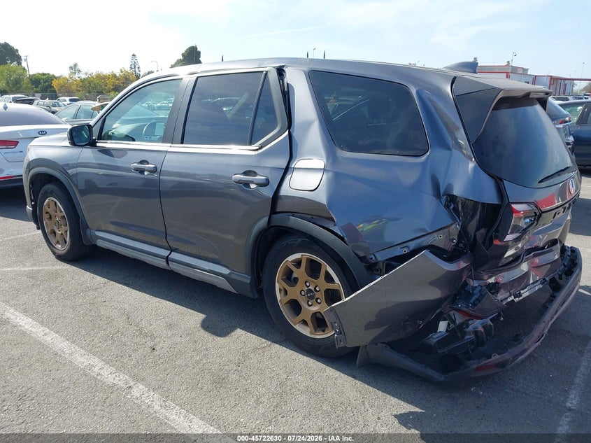 2024 HONDA PILOT auction photo 3