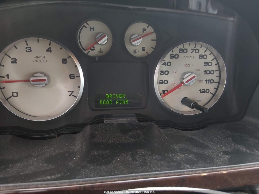 2005 FORD FIVE HUNDRED auction photo 7