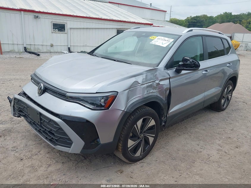 2025 VOLKSWAGEN TAOS 1.5T SE · Фото 2