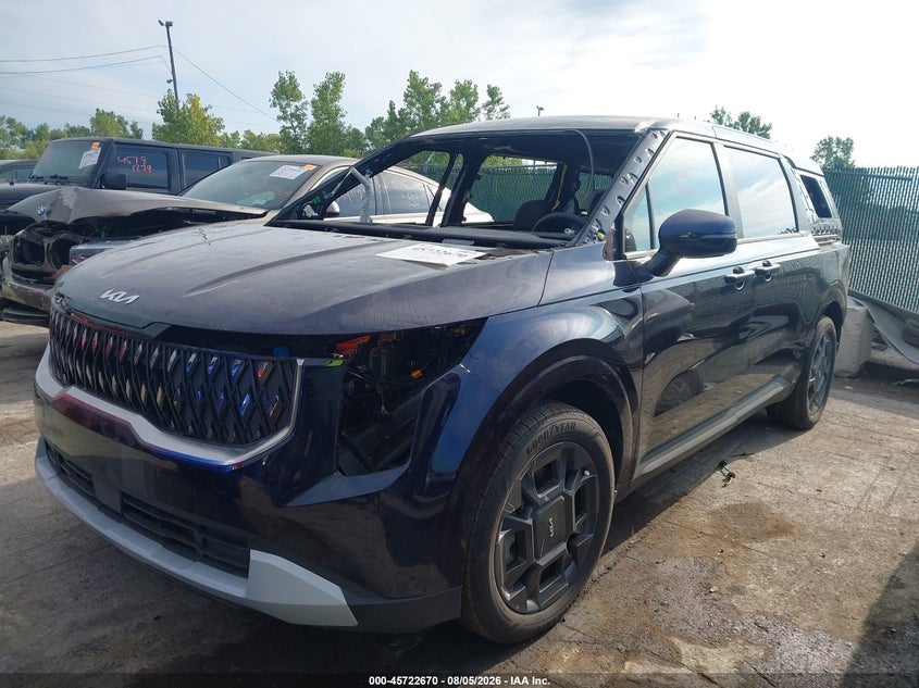 2026 KIA CARNIVAL MPV HYBRID auction photo 2