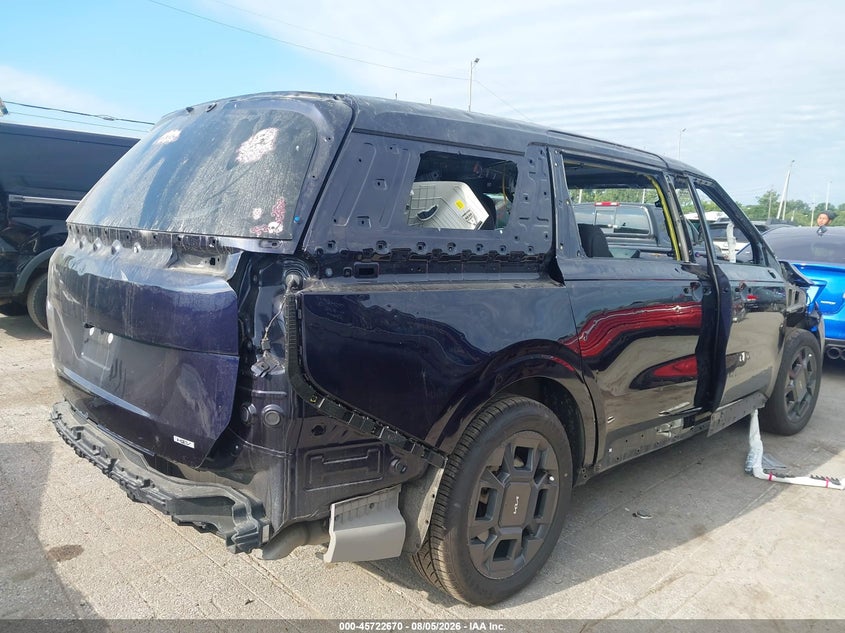 2026 KIA CARNIVAL MPV HYBRID auction photo 6