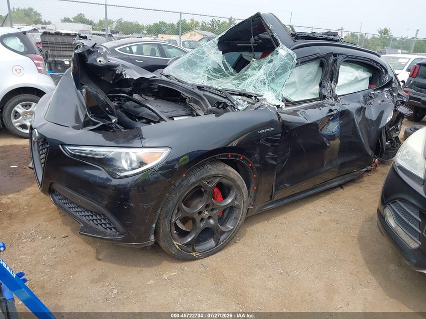 2022 ALFA ROMEO STELVIO auction photo 2