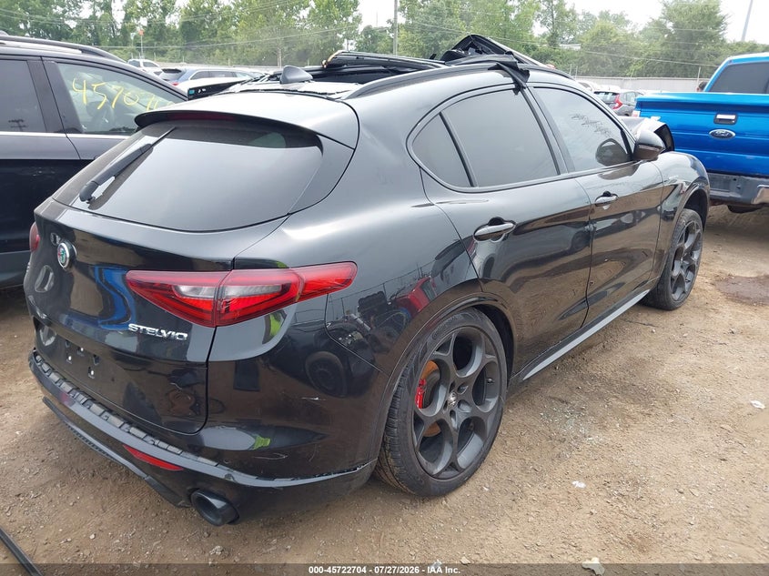 2022 ALFA ROMEO STELVIO auction photo 4