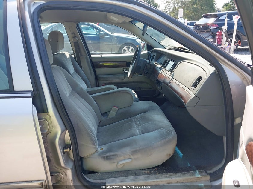 2005 MERCURY GRAND MARQUIS auction photo 5