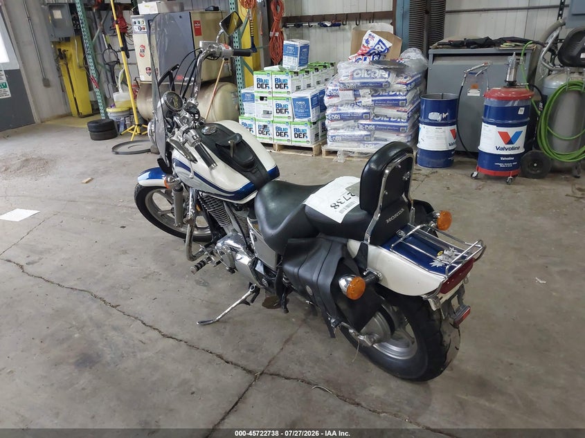 2000 HONDA VT1100 auction photo 3