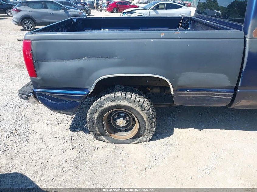 1995 CHEVROLET GMT-400 auction photo 6