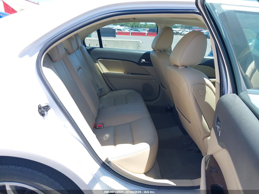 2010 FORD FUSION auction photo 8