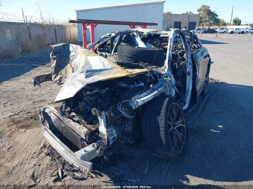 Vin: wa1cwbf16nd030685, lot: 46221570, audi sq8 prestige tfsi quattro tiptronic 20222