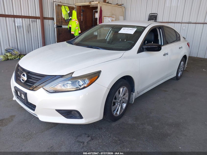 2018 NISSAN ALTIMA auction photo 2