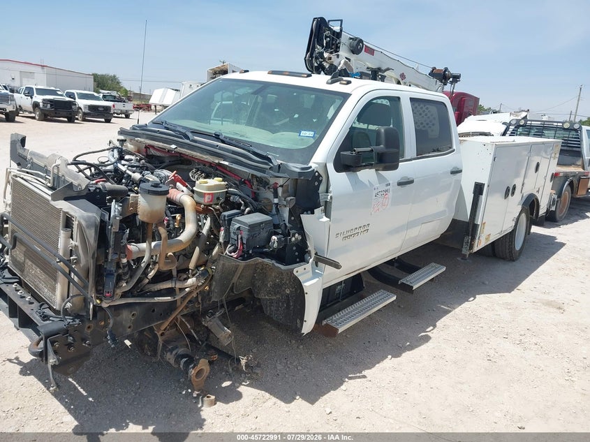 2019 CHEVROLET SILVERADO 6500HD auction photo 2