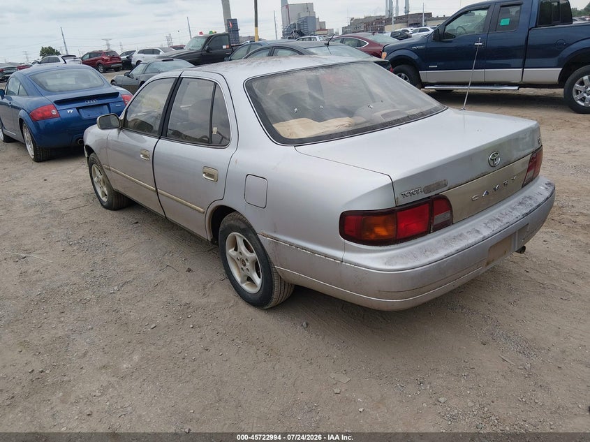 1995 TOYOTA CAMRY auction photo 3