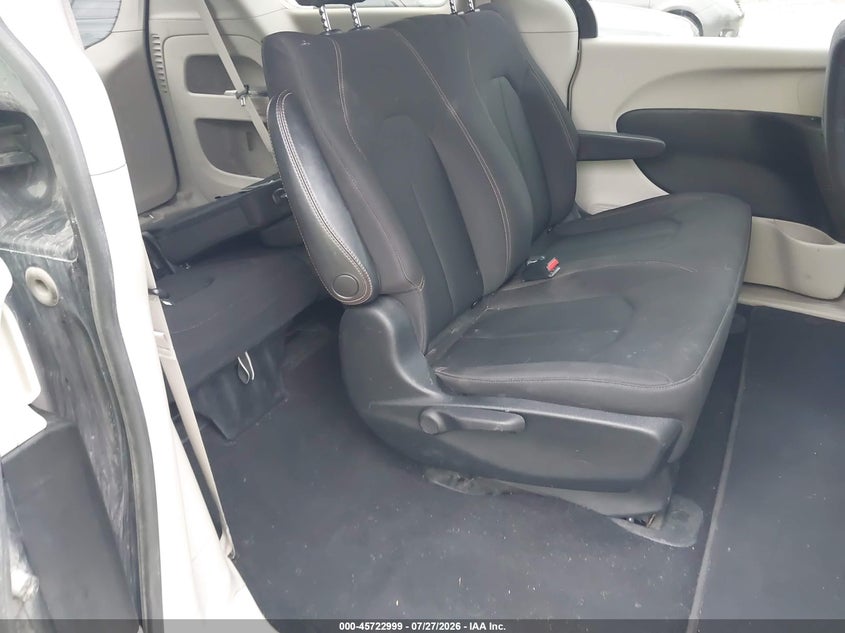 2018 CHRYSLER PACIFICA auction photo 8
