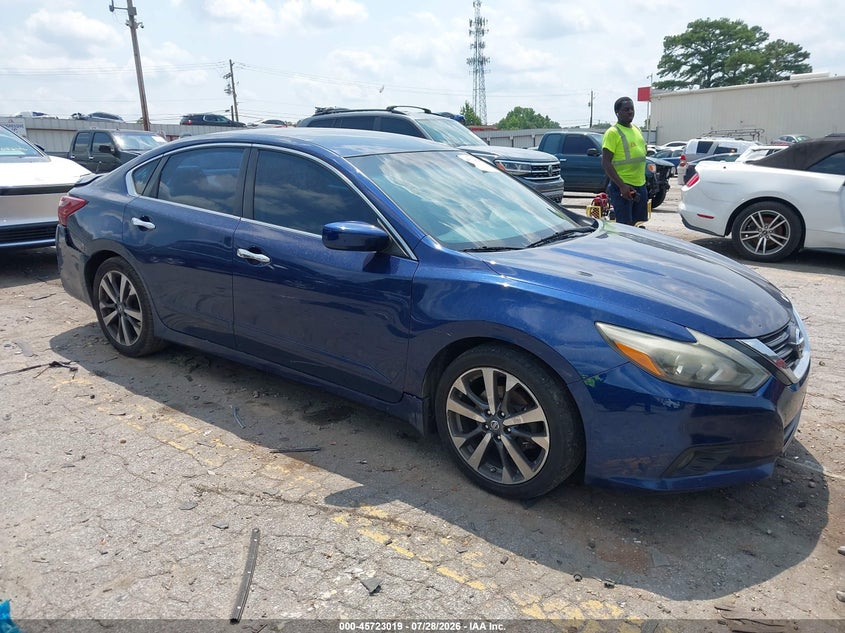 2017 NISSAN ALTIMA auction photo 1