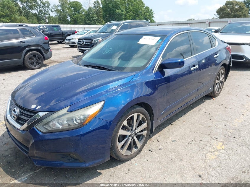 2017 NISSAN ALTIMA auction photo 2