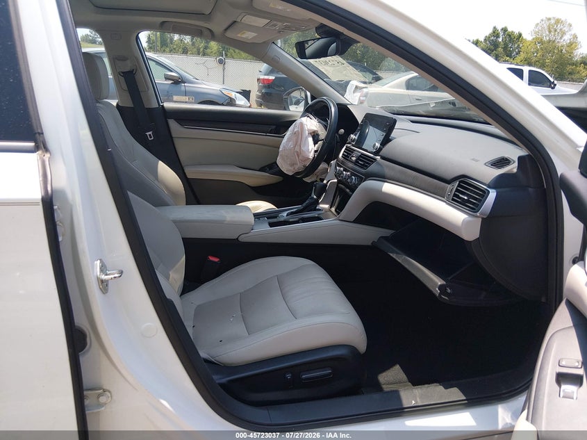 2018 HONDA ACCORD auction photo 5