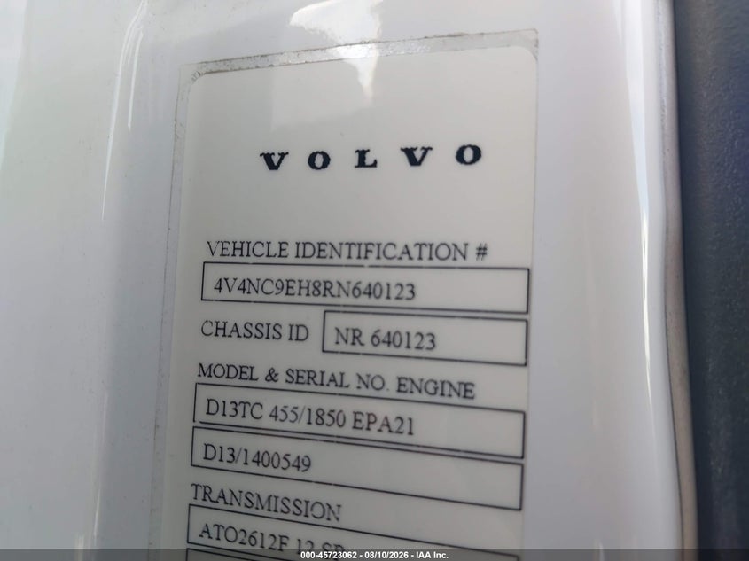2024 VOLVO VNL auction photo 8