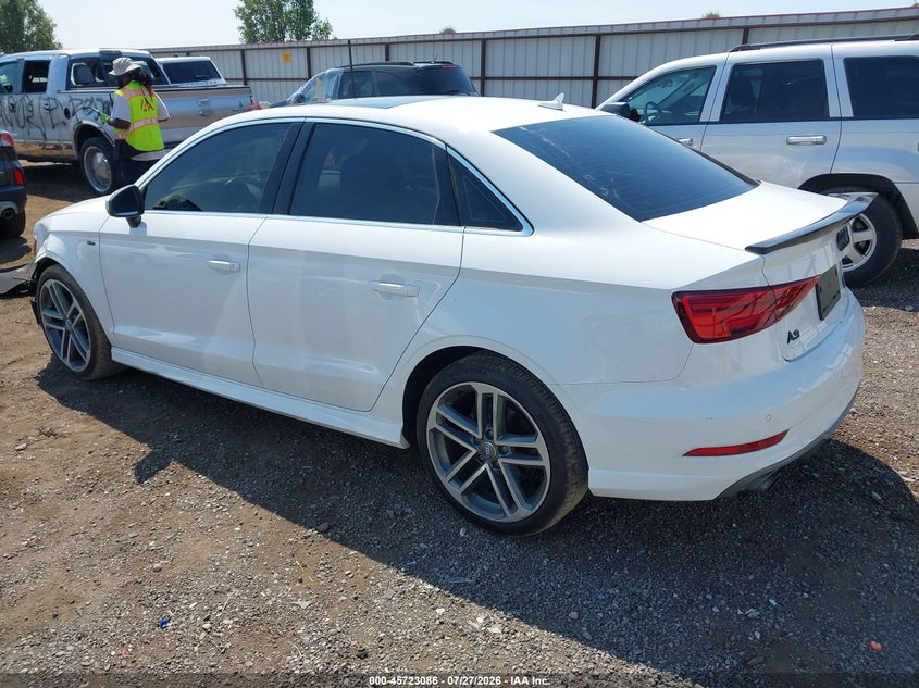 Vin: wauj8gff2j1002634, lot: 46221768, audi a3 2.0t premium/2.0t tech premium 20183