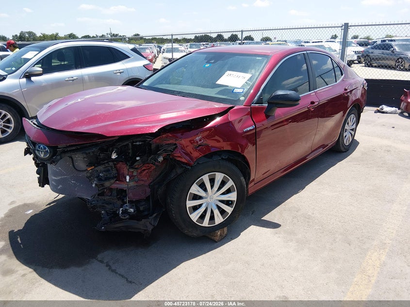 2021 TOYOTA CAMRY auction photo 2
