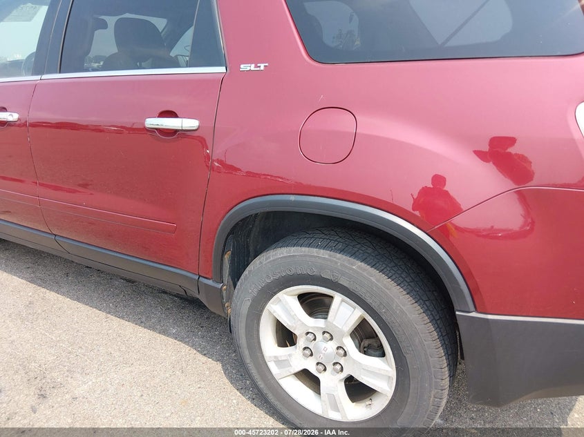 2008 GMC ACADIA auction photo 6