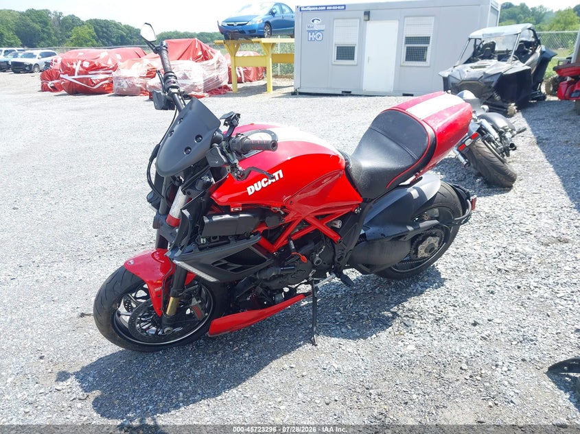 2013 DUCATI DIAVEL auction photo 2