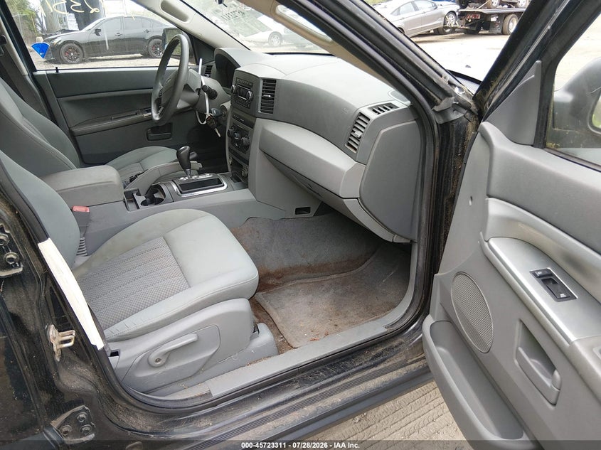 2006 JEEP GRAND CHEROKEE auction photo 5