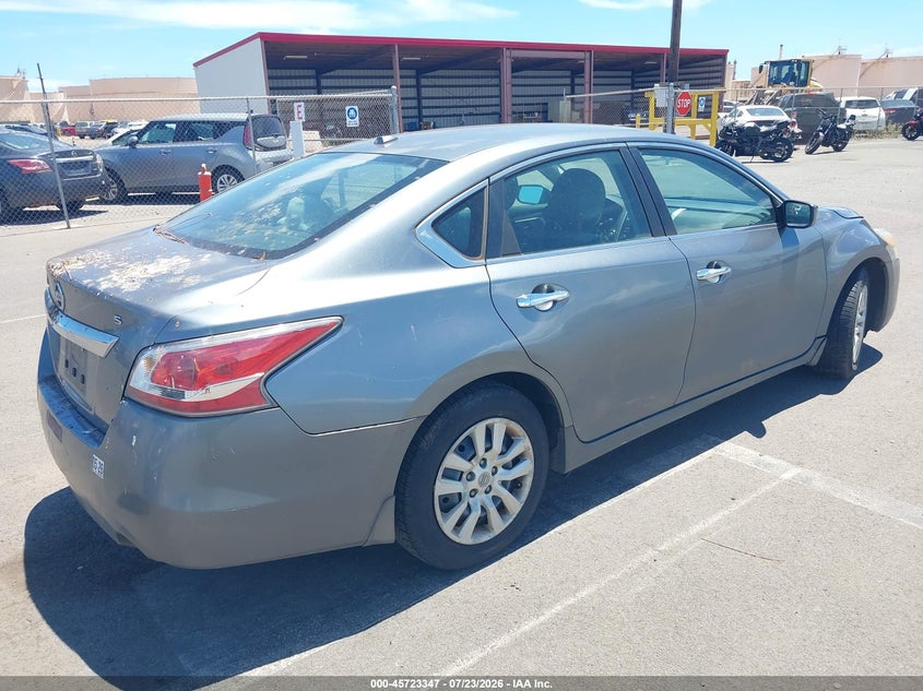 2015 NISSAN ALTIMA auction photo 4