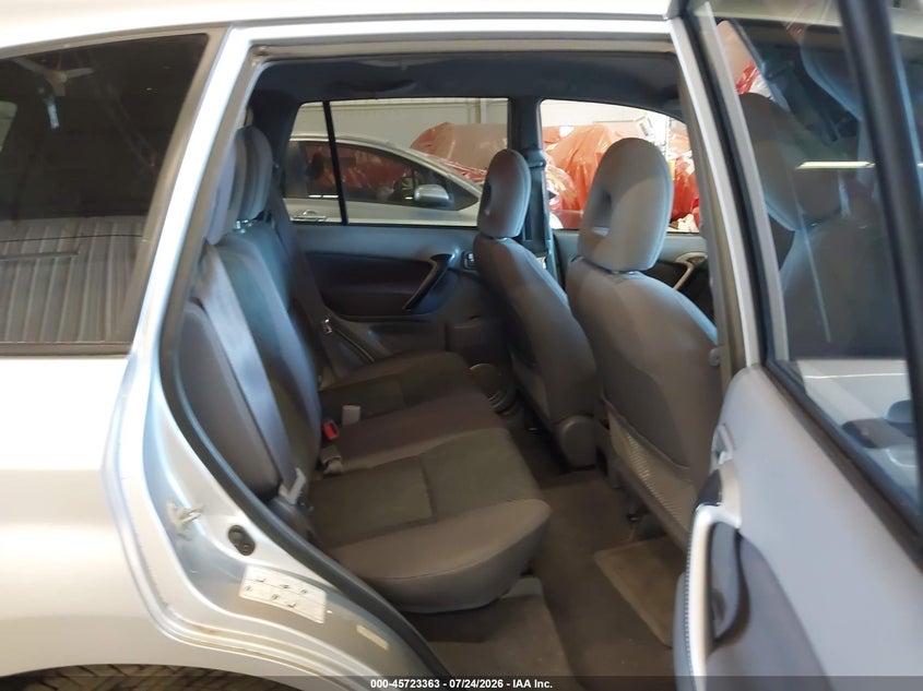 2002 TOYOTA RAV4 auction photo 8