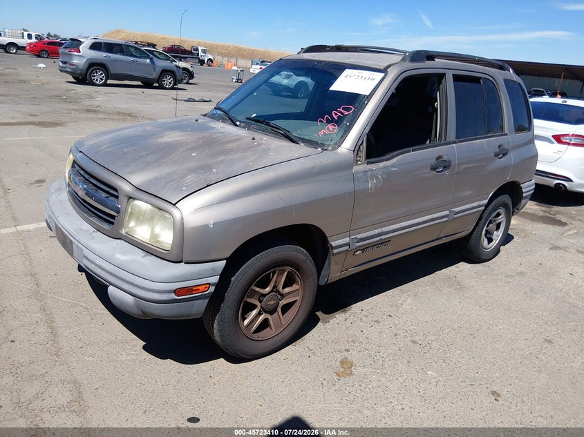 2002 CHEVROLET TRACKER auction photo 2