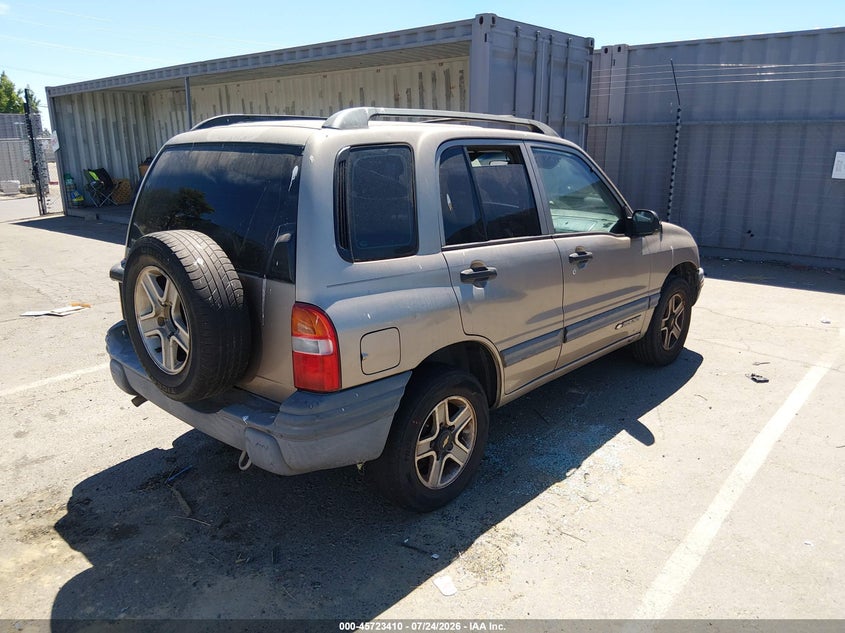 2002 CHEVROLET TRACKER auction photo 4