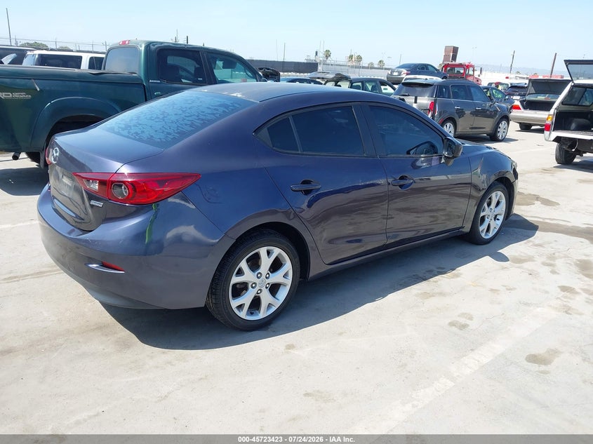 2015 MAZDA MAZDA3 auction photo 4