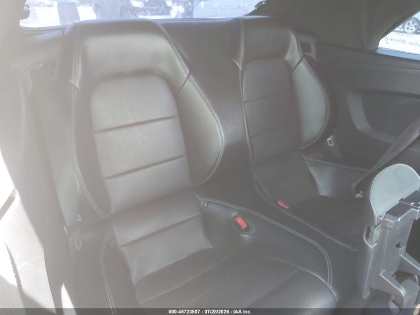 2017 FORD MUSTANG auction photo 8